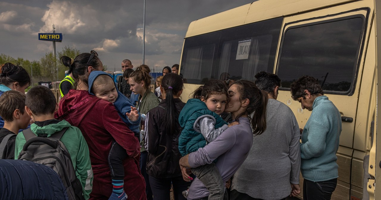 Papież gotowy spotkać się z Putinem. Wywiad: 9 maja Rosja formalnie wypowie wojnę Ukrainie [RELACJA] 
