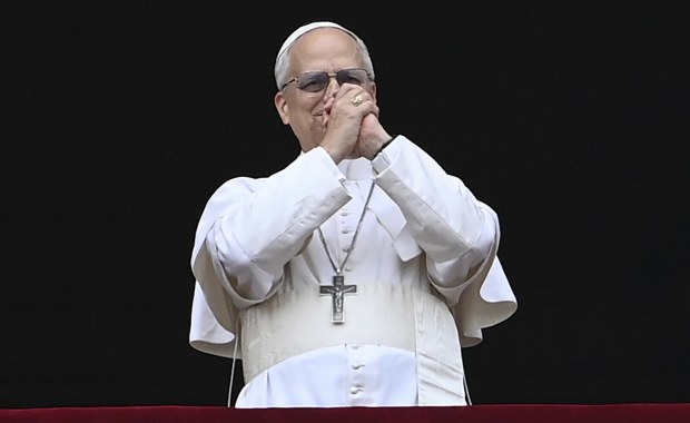 Papież Leon XIV jasno i konkretnie o wojnie. "Aby wrogowie spojrzeli sobie w oczy"