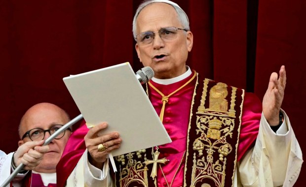 Papież Leon XIV nadal w Domu Św. Marty. "Nie je się tam za dobrze"