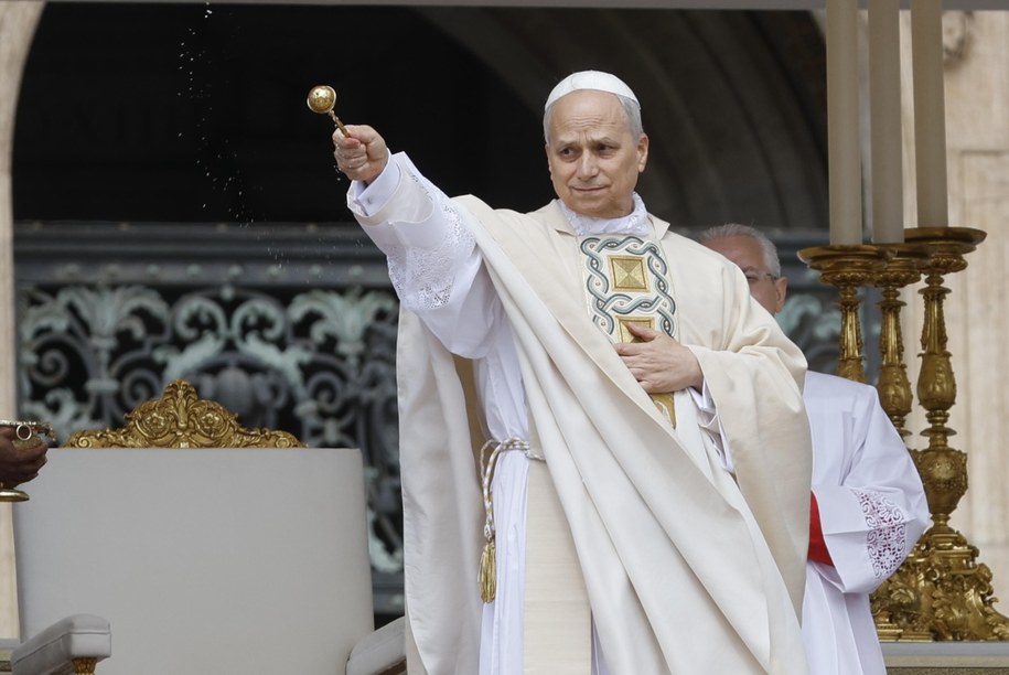Papież Leon XIV podczas inauguracji pontyfikatu /Fabio Frustaci /PAP/EPA
