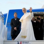 papież Leon XIV Papież Leon XIV poleciał do Turcji i Libanu. Czy jego samolot ma specjalny status?