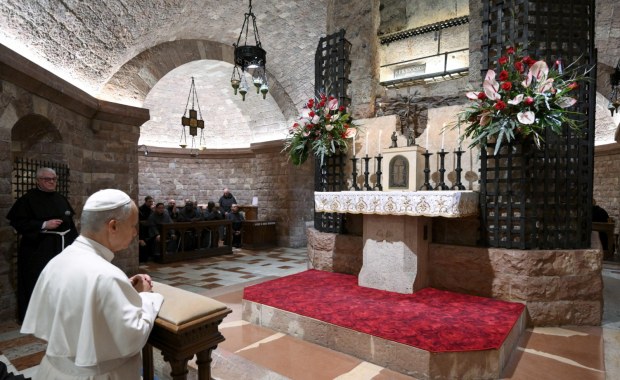 Papież Leon XIV w Asyżu: Świat szuka znaków nadziei