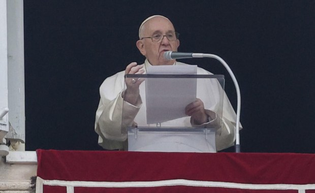 Papież: Nie zapominajmy o udręczonym narodzie ukraińskim, który bardzo cierpi