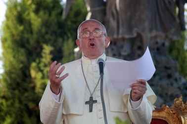Papież o pedofilii: To jak świętokradczy kult