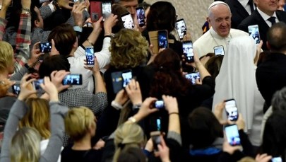 Papież oddał hołd pielęgniarce, która uratowała mu życie