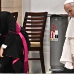 Papież odwiedził meczet. Mocne przemówienie w Algierze