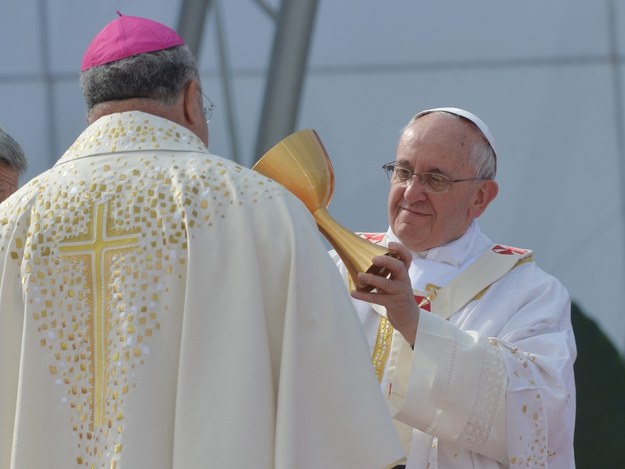 Papież ogłosił, że kolejne Światowe Dni Młodzieży odbędą się w Krakowie /LUCA ZENNARO /PAP/EPA