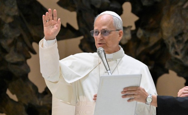 Papież pisze list do prezydenta Ukrainy. "By ucichł huk oręża i ustąpił miejsca dialogowi"