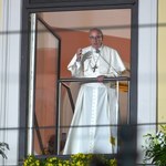 Papież pojawił się w oknie papieskim przy ul. Franciszkańskiej 3