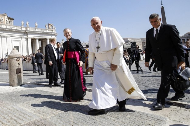 Papież: Politycy i biskupi są obrażani. Niektórzy na to zasługują /GIUSEPPE LAMI /PAP/EPA