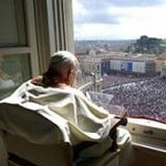 Papież: praca dla człowieka