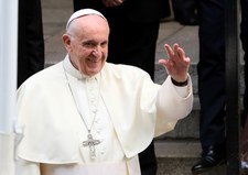 Papież przekazał lody dla ubogich i migrantów