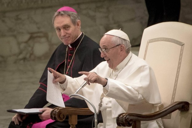 Papież: Retuszowanie swego wizerunku sprawia, że człowiek staje się fake'iem /Raffaella Midiri /PAP/Photoshot