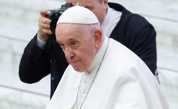 Papież: Trwa totalna wojna światowa