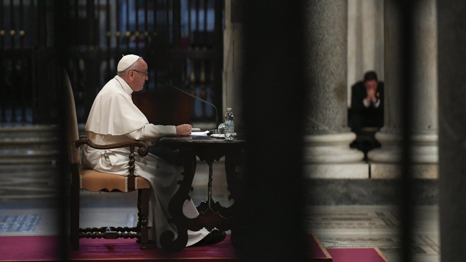 Papież ustala zasady usuwania biskupów za zaniedbania ws. przypadków pedofilii /OSSERVATORE ROMANO / HANDOUT /PAP/EPA