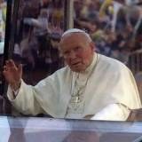 Papież wskazał na szkodliwość nadmiernego interwencjonizmu państwowego /AFP