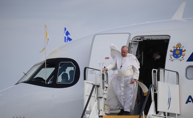 Papież zabierze do Włoch 50 migrantów z Cypru