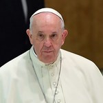 Papież: Życie na Ziemi jest zagrożone przez zło, jakie wyrządzamy