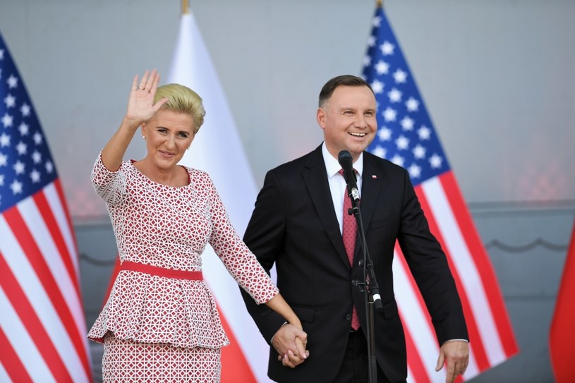 RMF: Tylko 35 minut - tyle maksymalnie potrwa spotkanie Dudy z Trumpem wizyty w Stanach Zjednoczonych </span><br />
<cite class=