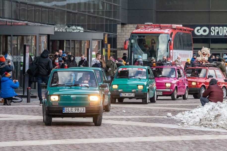 Parada małych fiatów /	Grzegorz Michałowski   /PAP