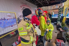 Parada Mikołajów w Mikołajkach