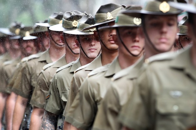 Parada wojskowa w Brisbane z okazji święta państwowego - Anzac Day /JONO SEARLE /PAP