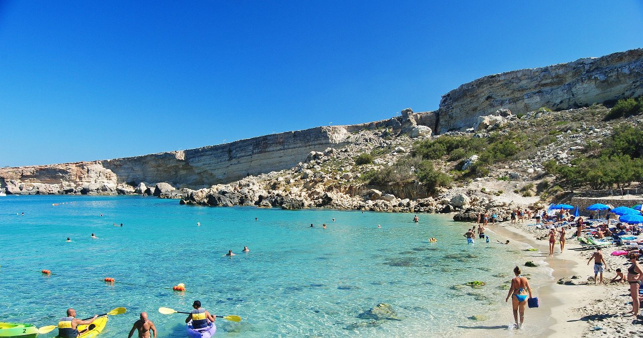 Paradise Bay na Malcie /Sain Alizada /123RF/PICSEL