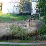 Parafia rozkopała skarpę. Opiekun zabytków: To jak polityka komunistów