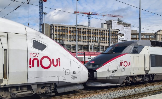 Paraliż TGV we Francji. Tysiące pasażerów czekają na stacjach. Co jest powodem?