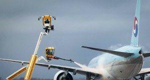 Paraliż w Holandii. Loty odwołane, chaos na kolei i drogach, zamknięte szkoły