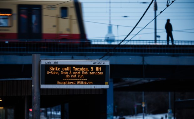 Paraliż w Niemczech. 150 miast bez komunikacji