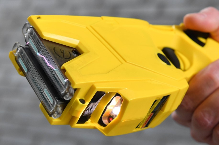 RPO domaga się zmiany przepisów dot. paralizatorów