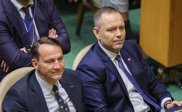 "Paraliżujące" weto prezydenta. Sikorski i Tusk reagują