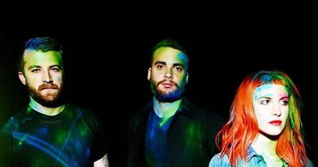 Paramore na okładce albumu zatytułowanego po prostu "Paramore" /