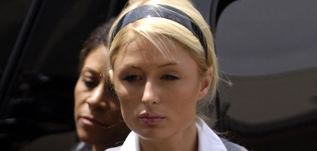 Paris Hilton zaraz po wyjściu z sądu, fot. Toby Canham &nbsp; /Getty Images/Flash Press Media