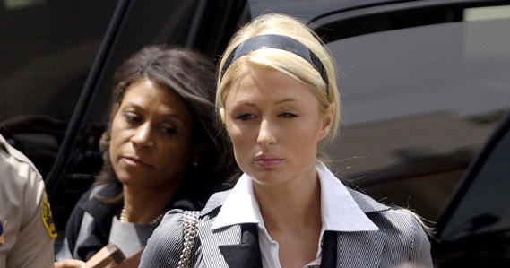 Paris Hilton zaraz po wyjściu z sądu, fot. Toby Canham &nbsp; /Getty Images/Flash Press Media