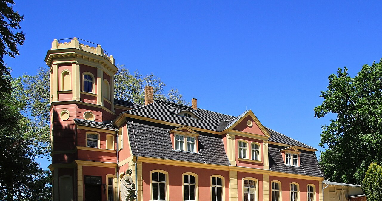 Парк Кромлау (Kromlau) в Німеччині - місце для цікавих прогулянок для усієї родини /pixabay.com