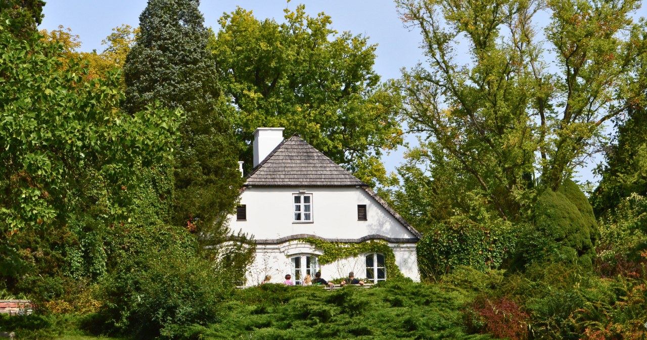 Park w Żelazowej Woli - urocze miejsce na wypoczynek /Scotch Mist /CC BY-SA 4.0