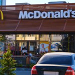 Parkowanie pod McDonald's może drogo kosztować. List przychodzi po czasie