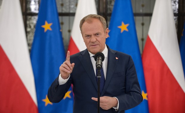 Parlament Europejski przyjął pakt migracyjny. Tusk: Polska się nie zgodzi