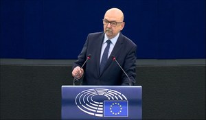 Parlament Europejski. Ryszard Legutko: Boimy się europejskiego bezprawia większości