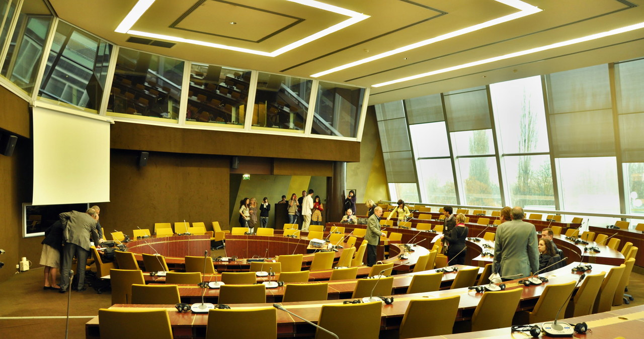 Parlament Europejski w Strasburgu /123RF/PICSEL