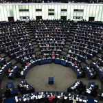 Parlament Europejski za uznaniem energii jądrowej i gazu za "zielone" źródła energii 