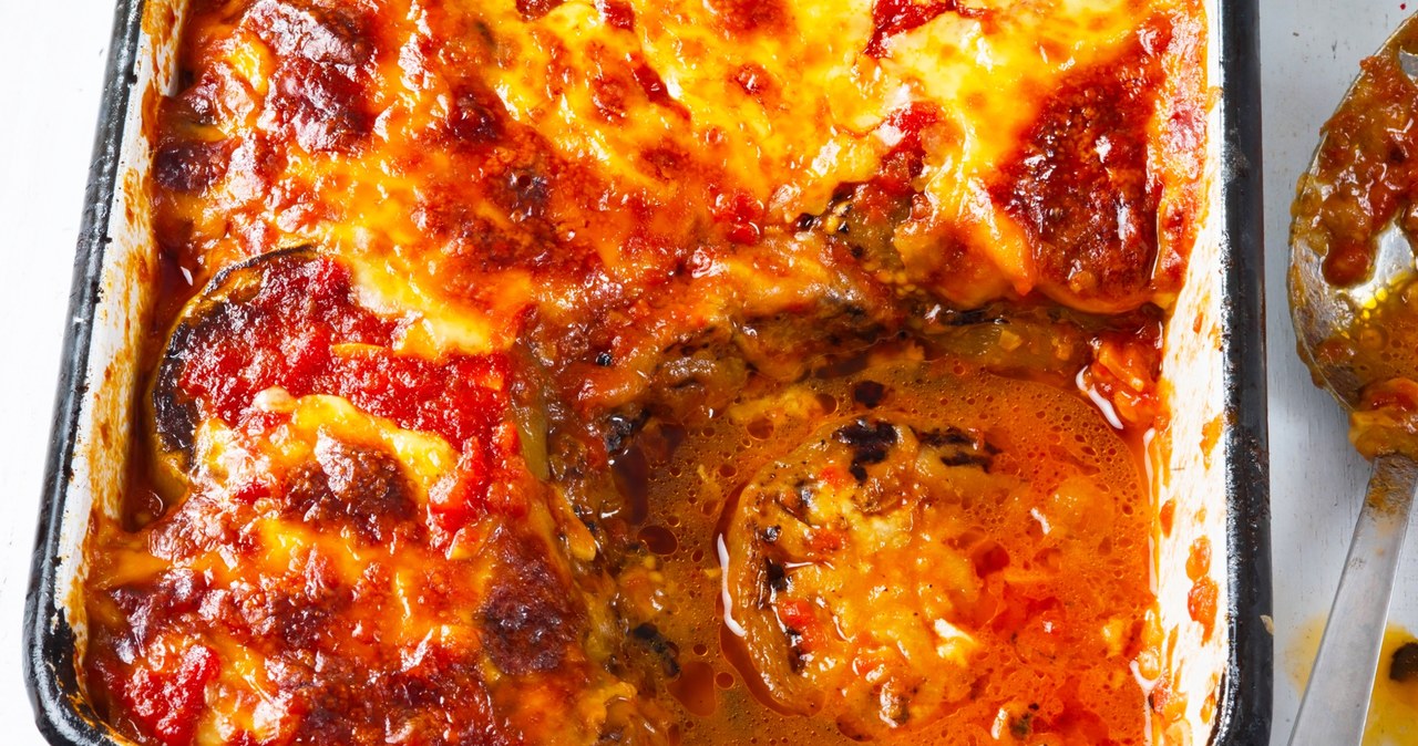Parmigiana to bezmięsne danie rodem z Włoch. Idealna propozycja na szybki obiad. /zkruger /123RF/PICSEL