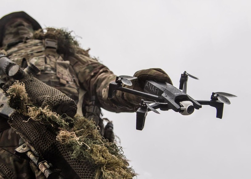 Parrot przygotuje drony dla francuskiego wojska /materiały prasowe