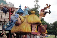 Paryski Disneyland znowu pęka w szwach