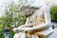 Paryski Pere Lachaise to coś więcej niż cmentarz 