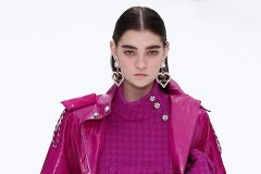 Paryski Tydzień Mody: Kratka, długie, szerokie płaszcze i kożuszki