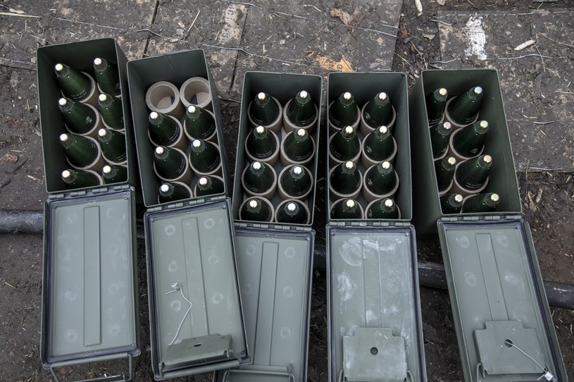 Paryż chce podwoić dostawy amunicji artyleryjskiej do Ukrainy /Narciso Contreras/Anadolu Agency via Getty Images /Getty Images