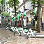 Paryż chce wprowadzić zakaz wypożyczania elektrycznych hulajnóg